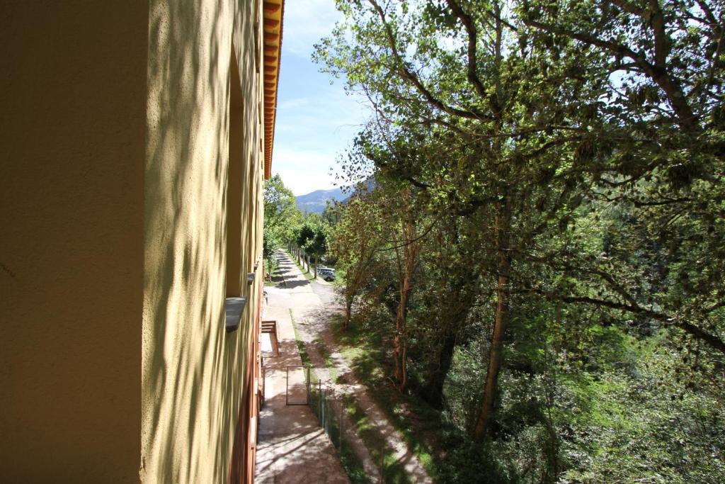 Alberg Roques Blanques Ribes De Freser Room photo